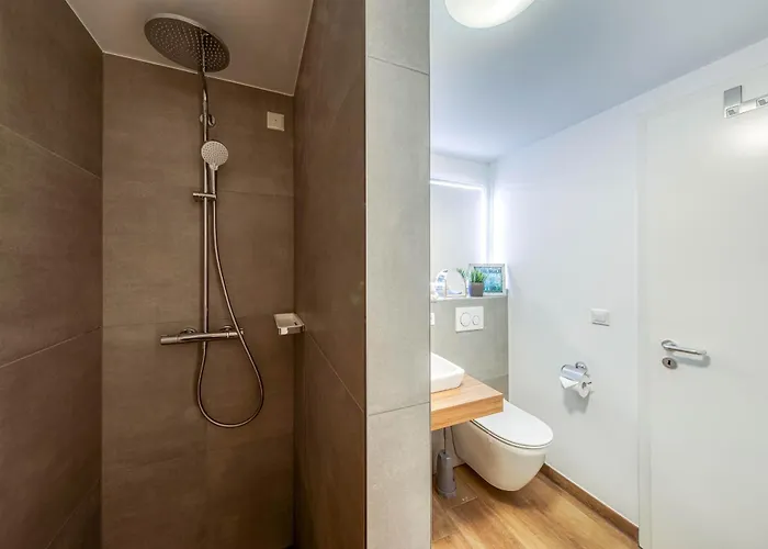 - Modernes Design Nahe Mueritzstrand & Wellness דירה וארן